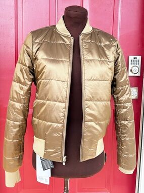 NWT LULULEMON ATHLETICA s4 ‘Non Stop Bomber’-reversible-water resistant Pimaloft